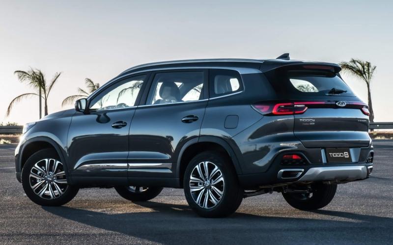 10 reasons to only buy an SUV and never have a hatchback again