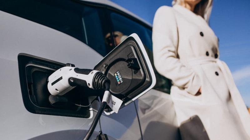 Is a Hybrid Car Worth it in 2025? See Comparison